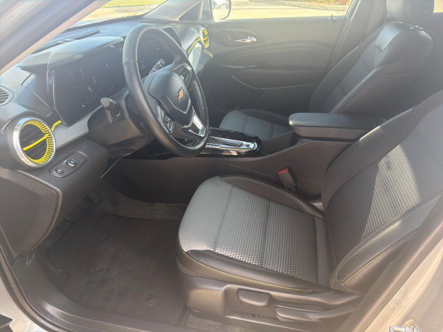 Used 2026 Chevrolet Trax LT w/ Driver Confidence Package FWD image 5