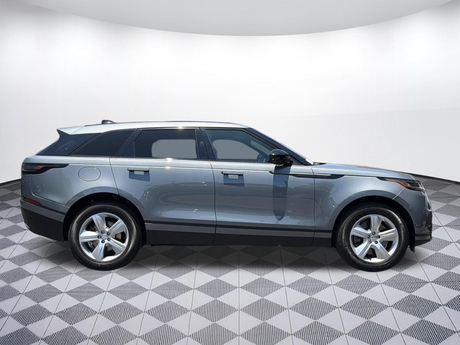 Used 2026 Land Rover Range Rover Velar S AWD/4WD image 7