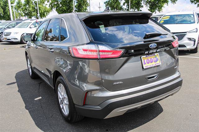 Used 2023 Ford Edge SEL image 2