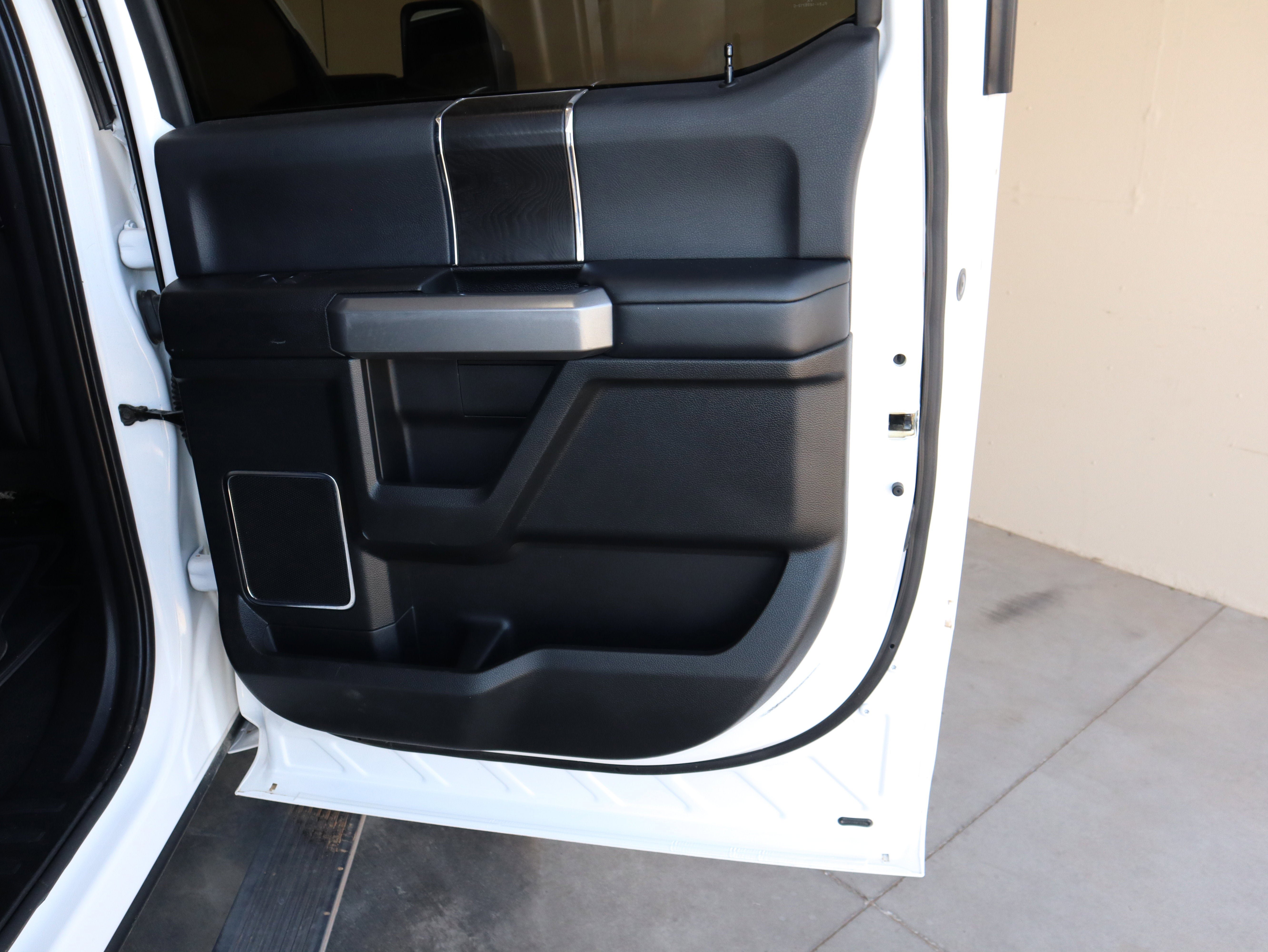 Used 2019 Ford F350 Platinum w/ Platinum Ultimate Package AWD/4WD image 46