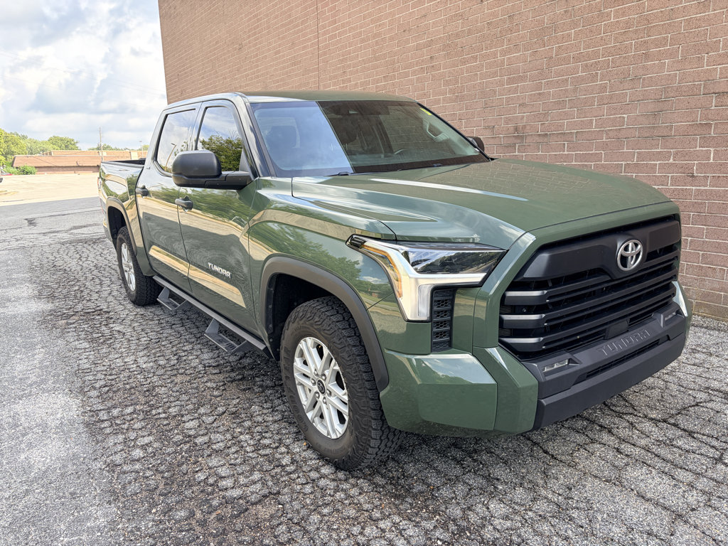 Used 2022 Toyota Tundra SR5 AWD/4WD image 7