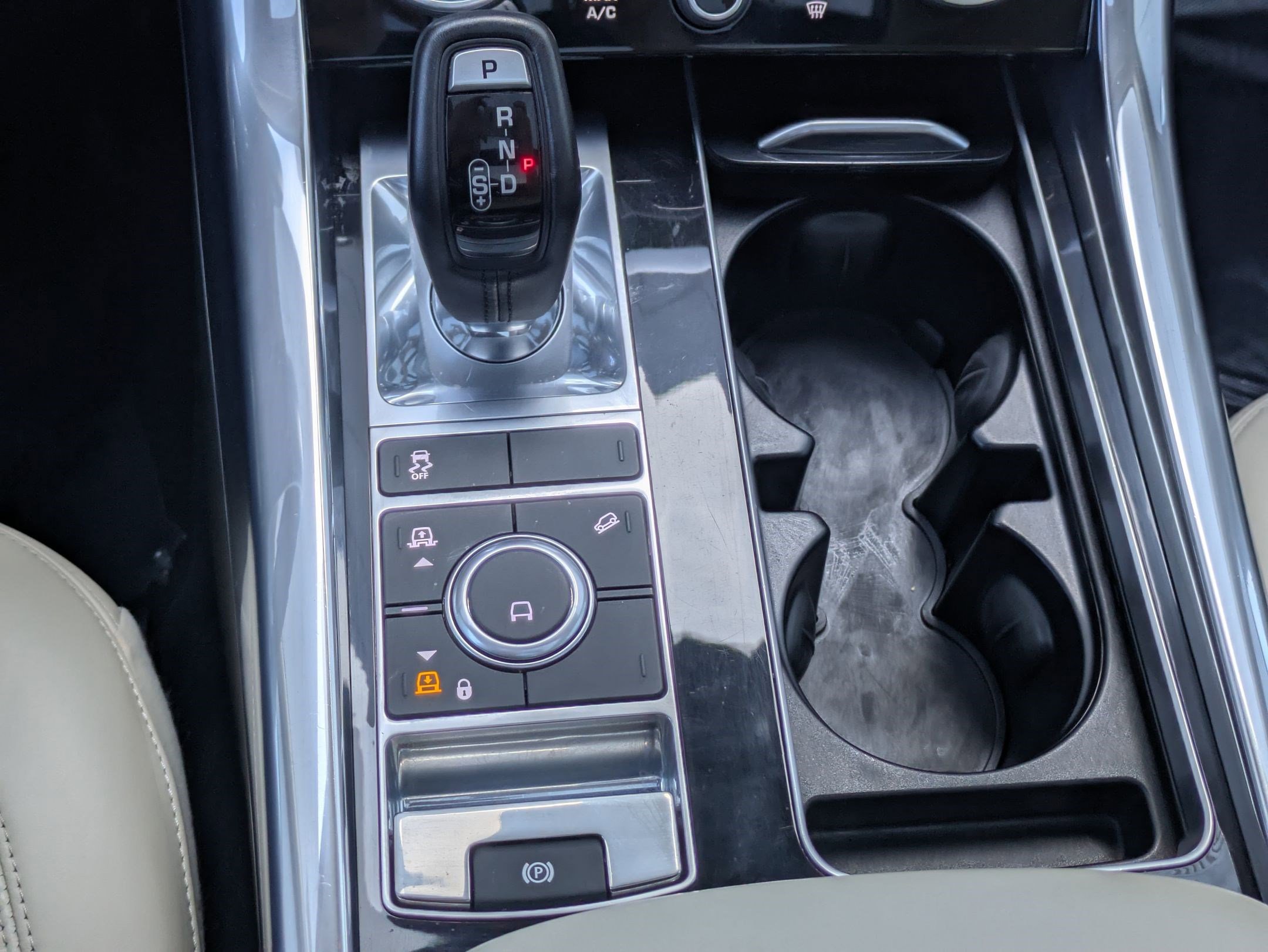 Certified 2020 Land Rover Range Rover Sport HSE image 24