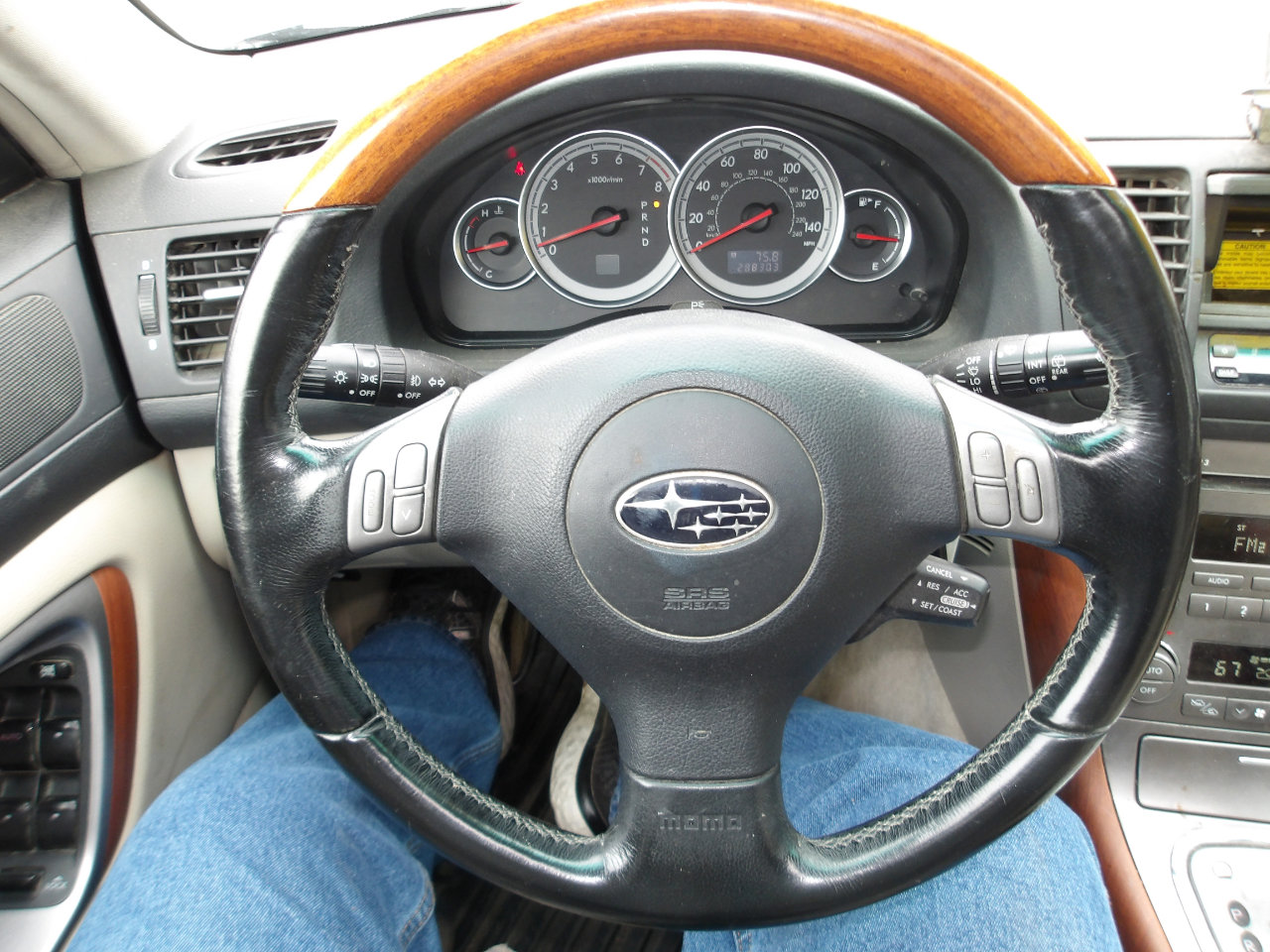 Used 2005 Subaru Outback 3.0R Limited image 14