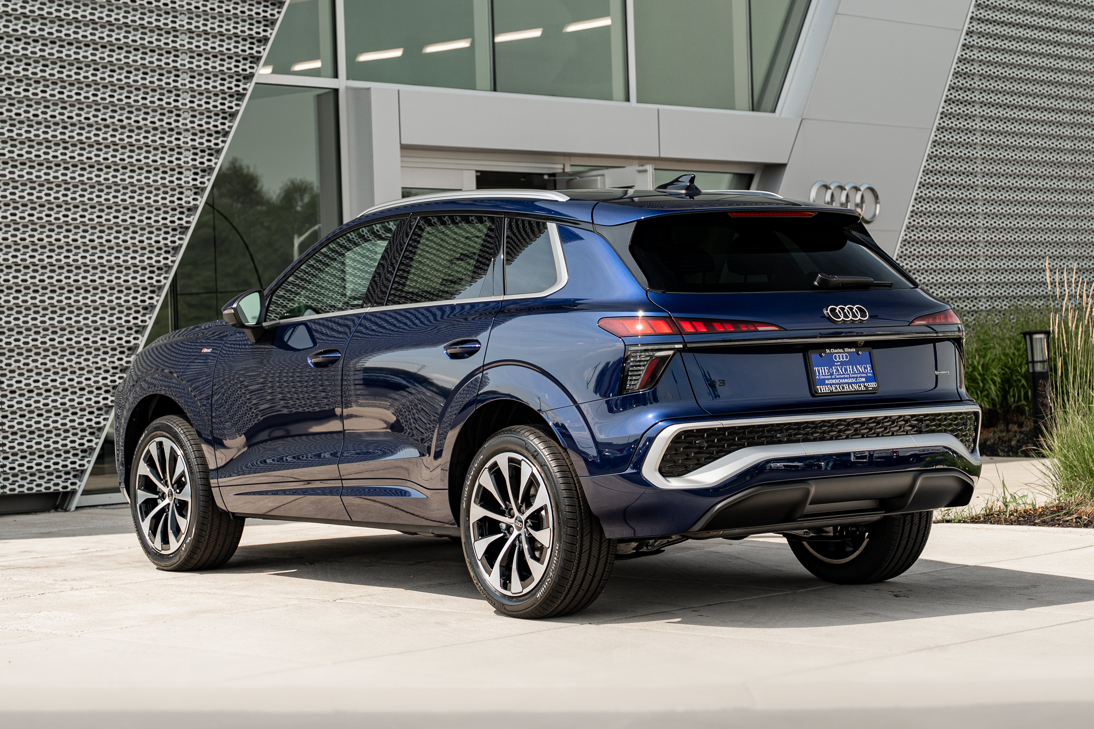 New 2026 Audi Q3 quattro 2.0T AWD/4WD image 5