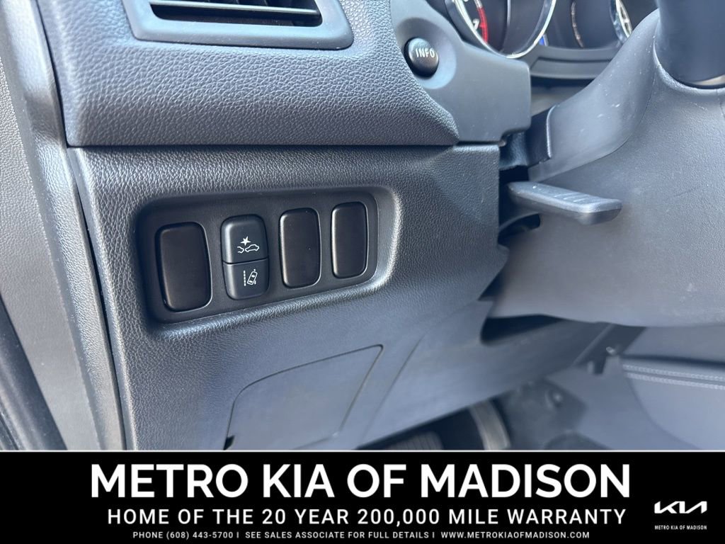 Used 2025 Mitsubishi Outlander Sport ES image 12