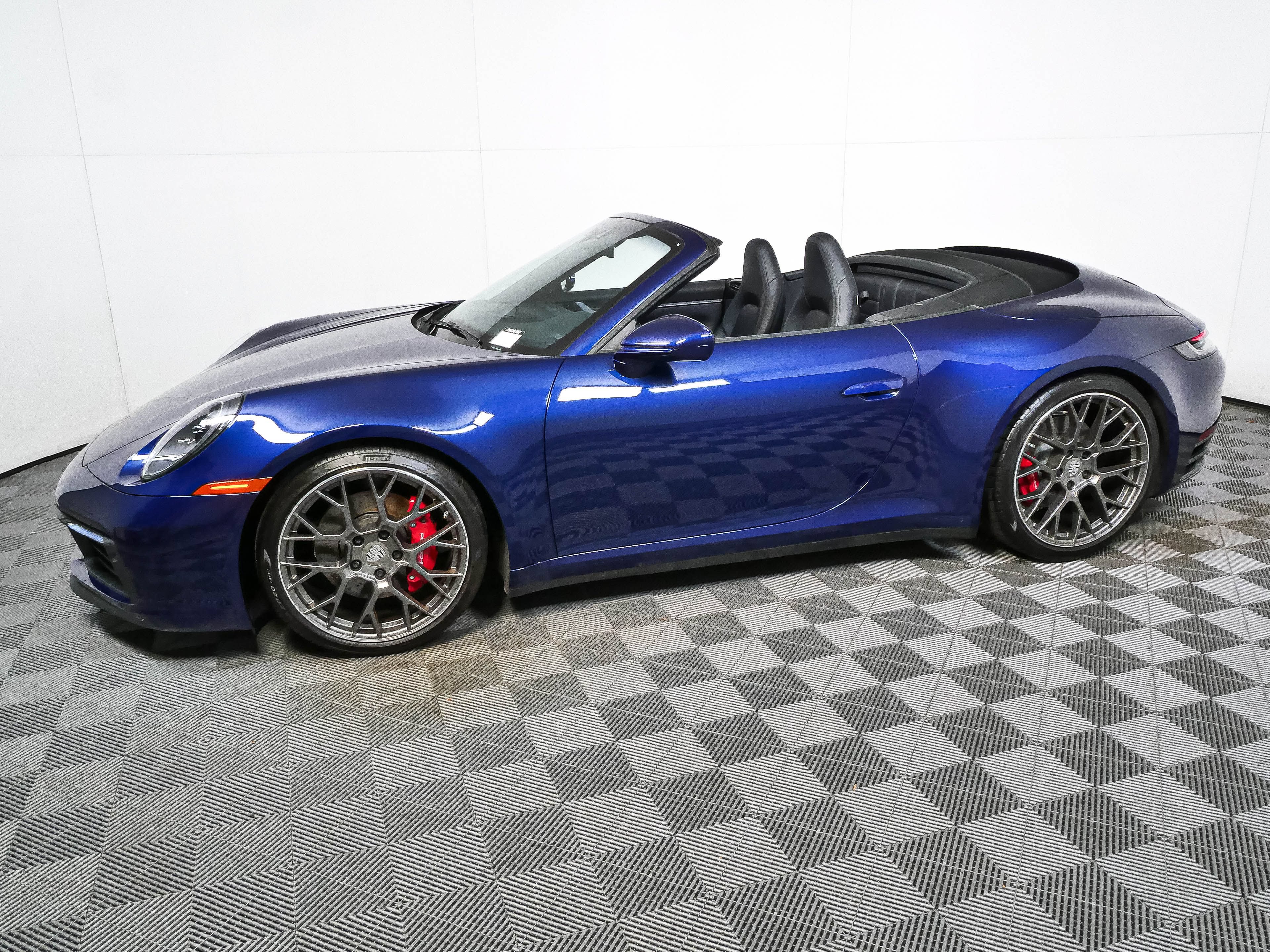 Certified 2020 Porsche 911 Carrera 4S w/ Sport Package AWD/4WD image 37