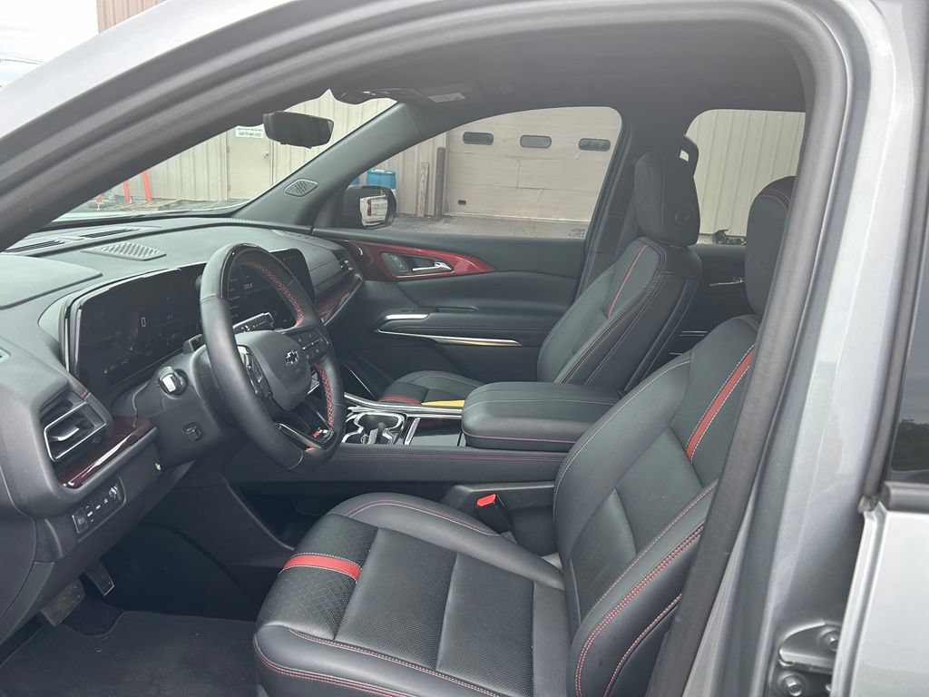 Used 2024 Chevrolet Traverse RS AWD/4WD image 4