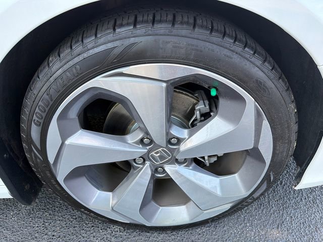 Used 2019 Honda Accord Touring image 12