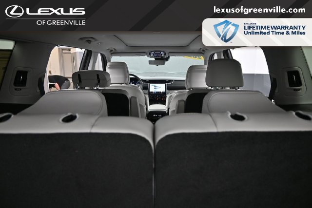 Used 2023 Jeep Grand Cherokee L Overland w/ Advanced Protech Group III AWD/4WD image 32