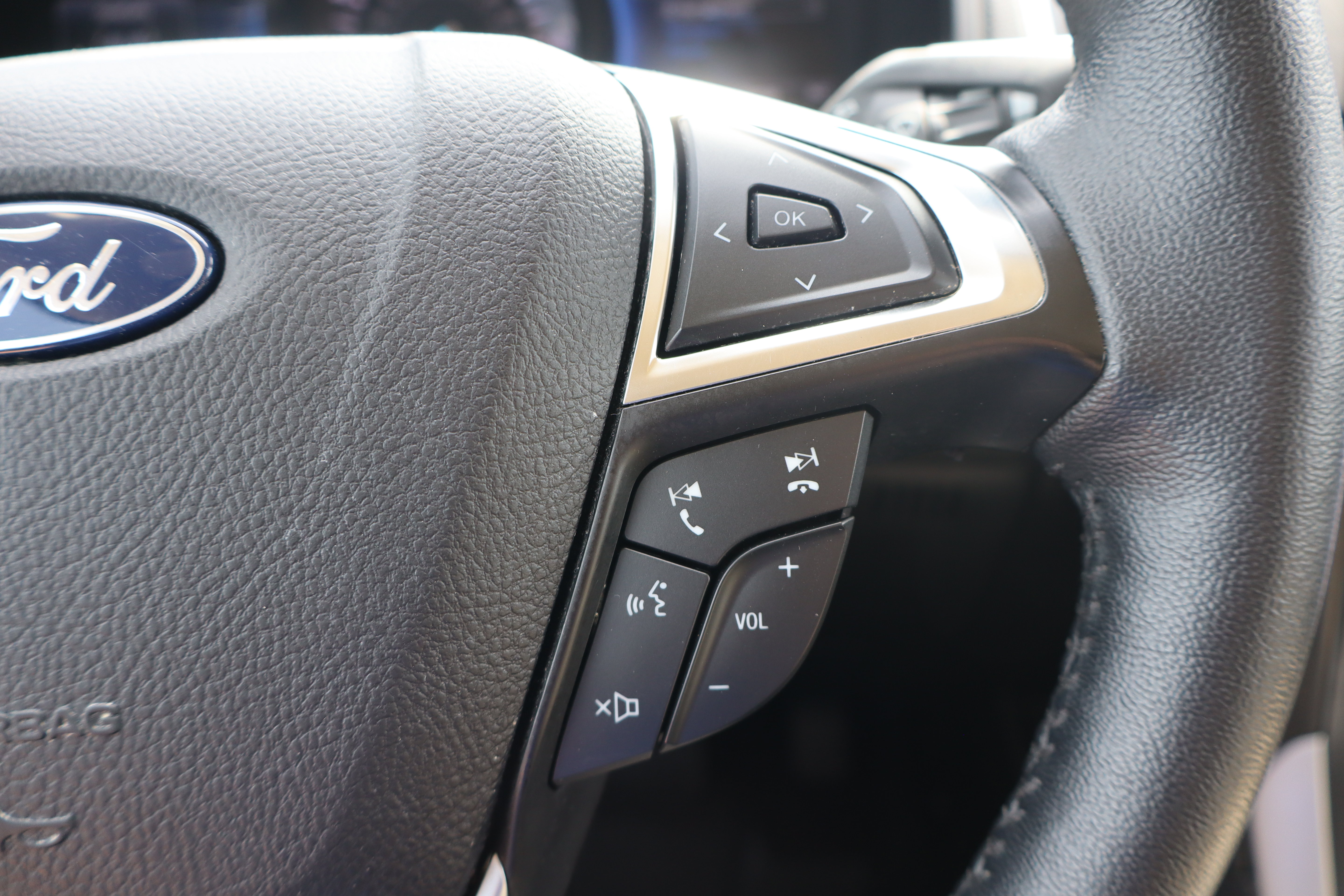 Used 2024 Ford Edge SEL w/ Convenience Package AWD/4WD image 18