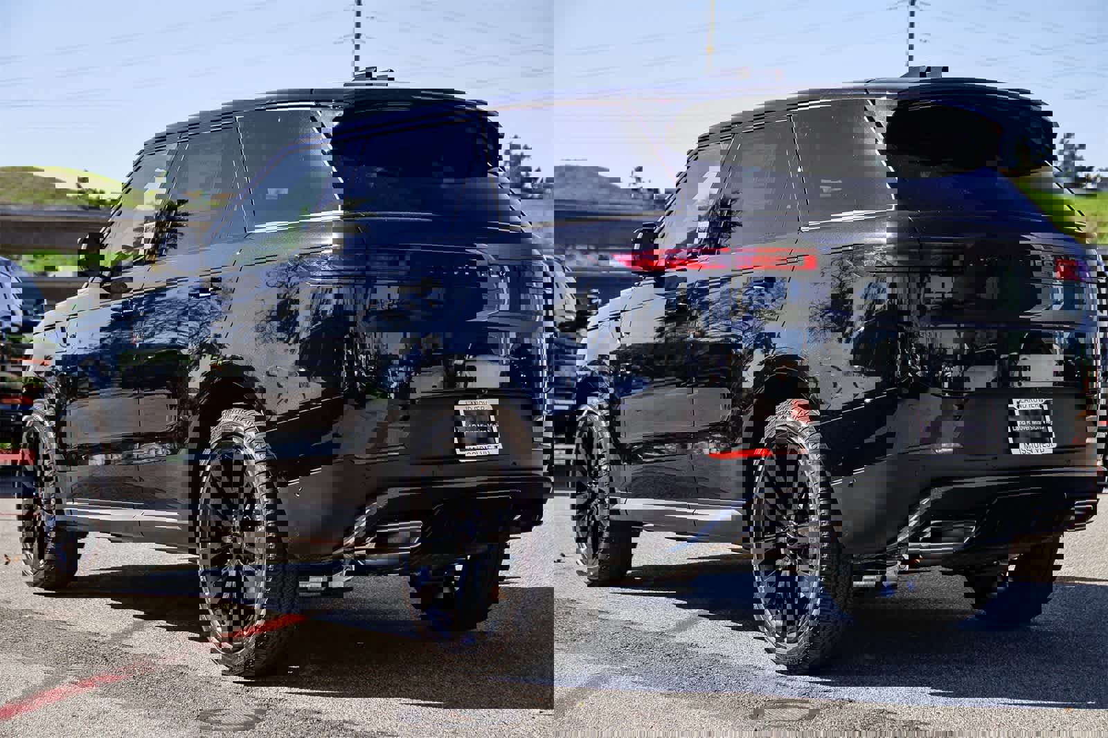 New 2026 Land Rover Range Rover Sport SE image 6