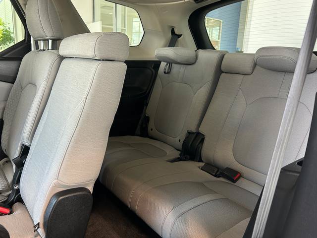 Used 2023 Honda Pilot LX image 24