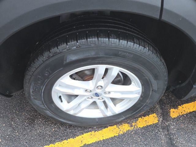 Used 2023 Ford Explorer XLT w/ Equipment Group 202A image 33