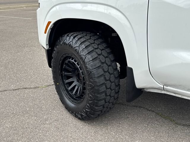 Used 2022 Nissan Frontier SV image 5