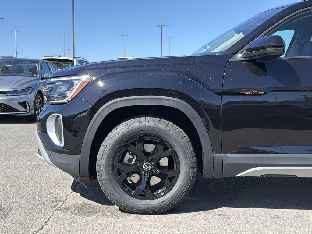 New 2026 Volkswagen Atlas Peak Edition image 9