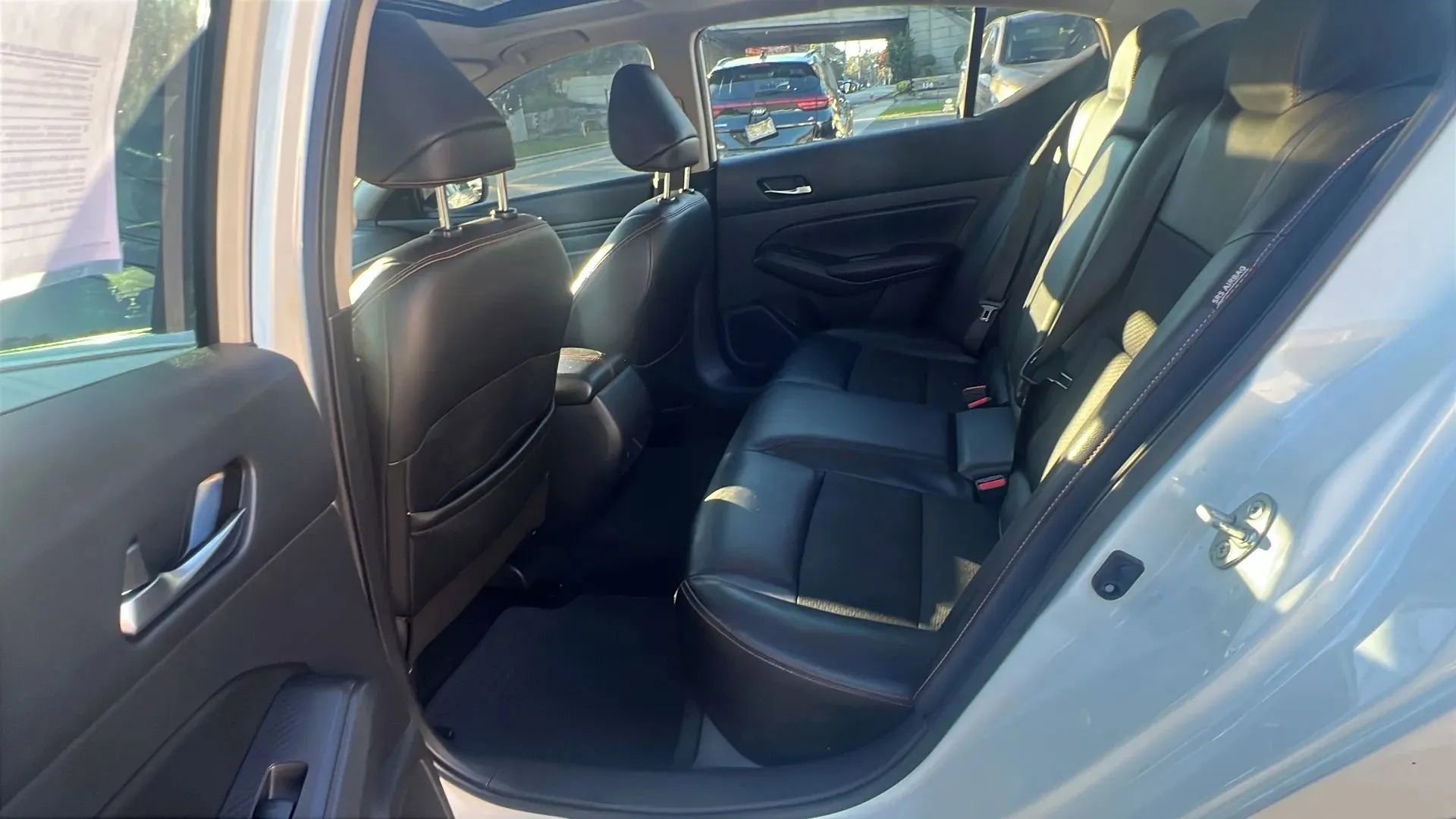 Used 2020 Nissan Altima 2.5 SR w/ Premium Package image 26