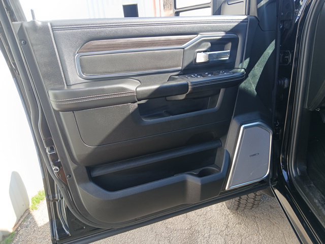 New 2026 RAM 4500 4x4 Crew Cab DRW w/ Laramie Trim Package image 46