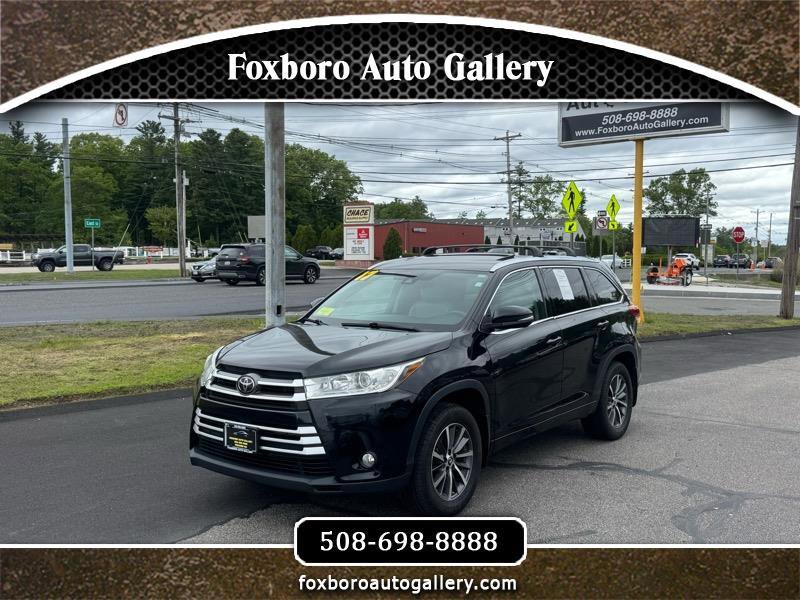 Used 2017 Toyota Highlander XLE image 1