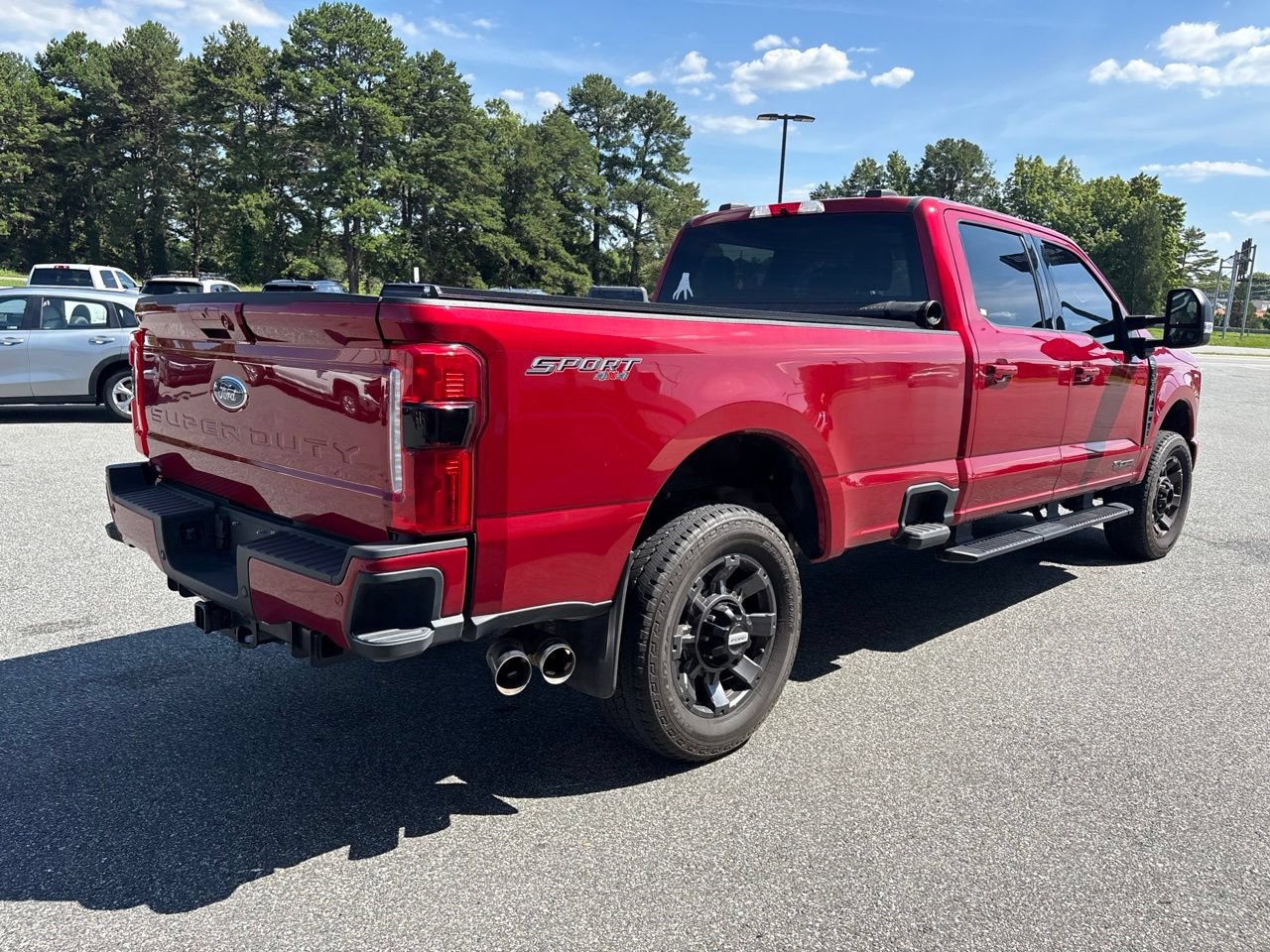 Used 2023 Ford F350 XLT w/ XLT Premium Package AWD/4WD image 7