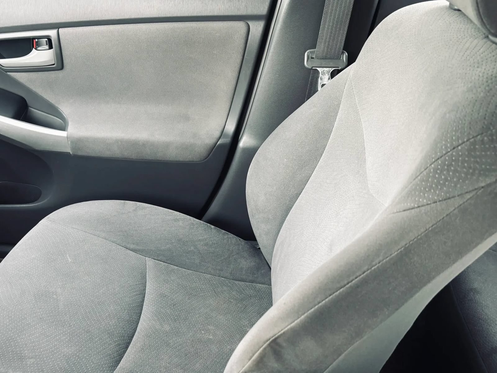 Used 2010 Toyota Prius Two FWD image 34