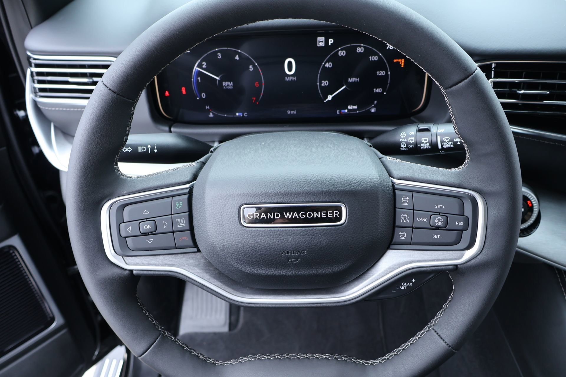New 2026 Jeep Grand Wagoneer Limited AWD/4WD image 3