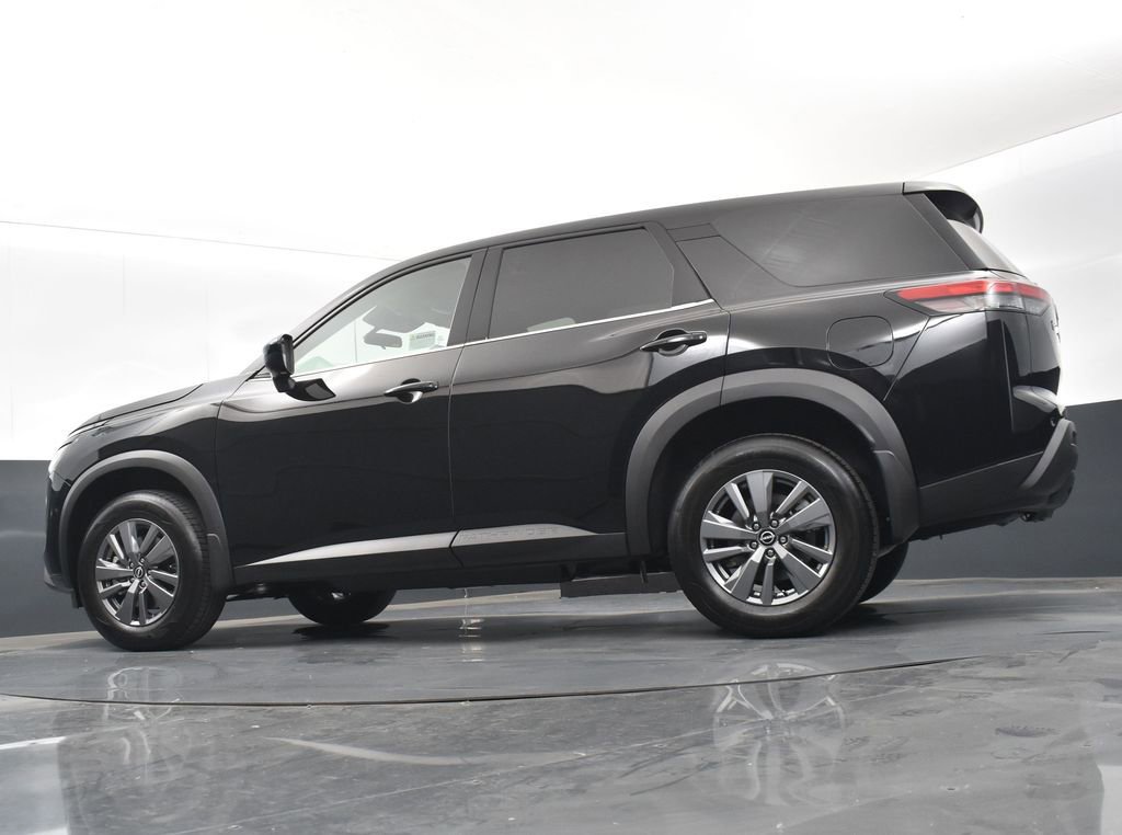 New 2025 Nissan Pathfinder S image 39