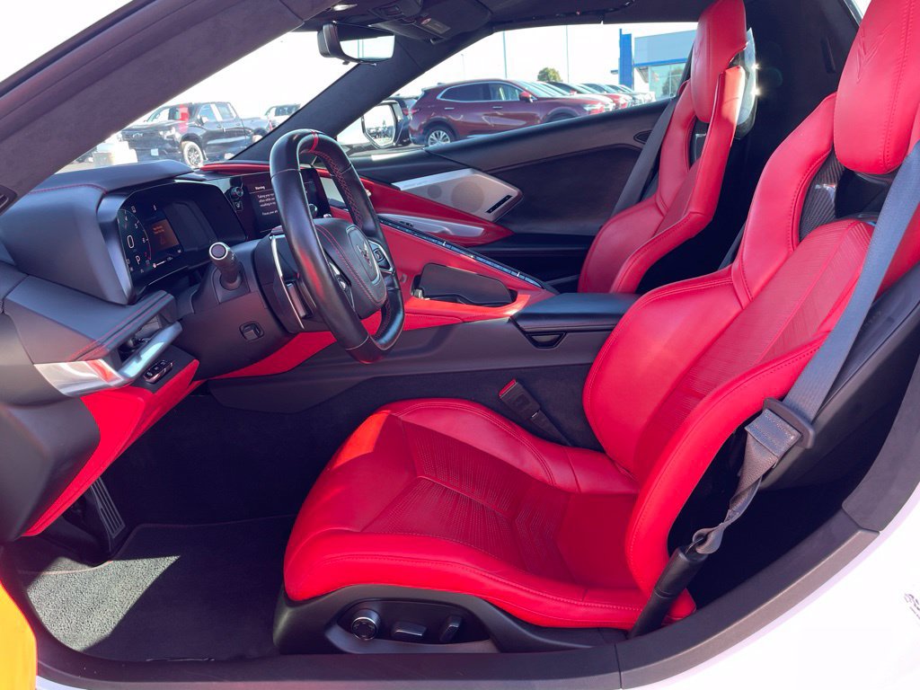 Used 2022 Chevrolet Corvette Stingray Premium Conv w/ Z51 Performance Package RWD image 9