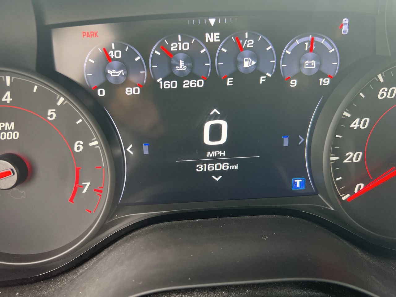 Used 2021 Chevrolet Camaro SS RWD image 22