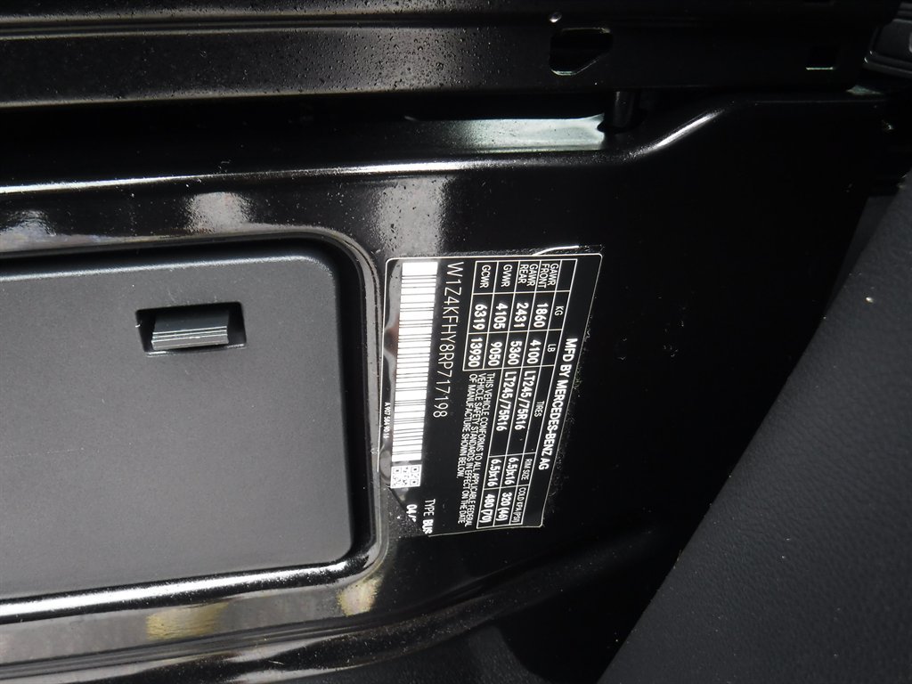 Used 2024 Mercedes-Benz Sprinter 2500 image 13