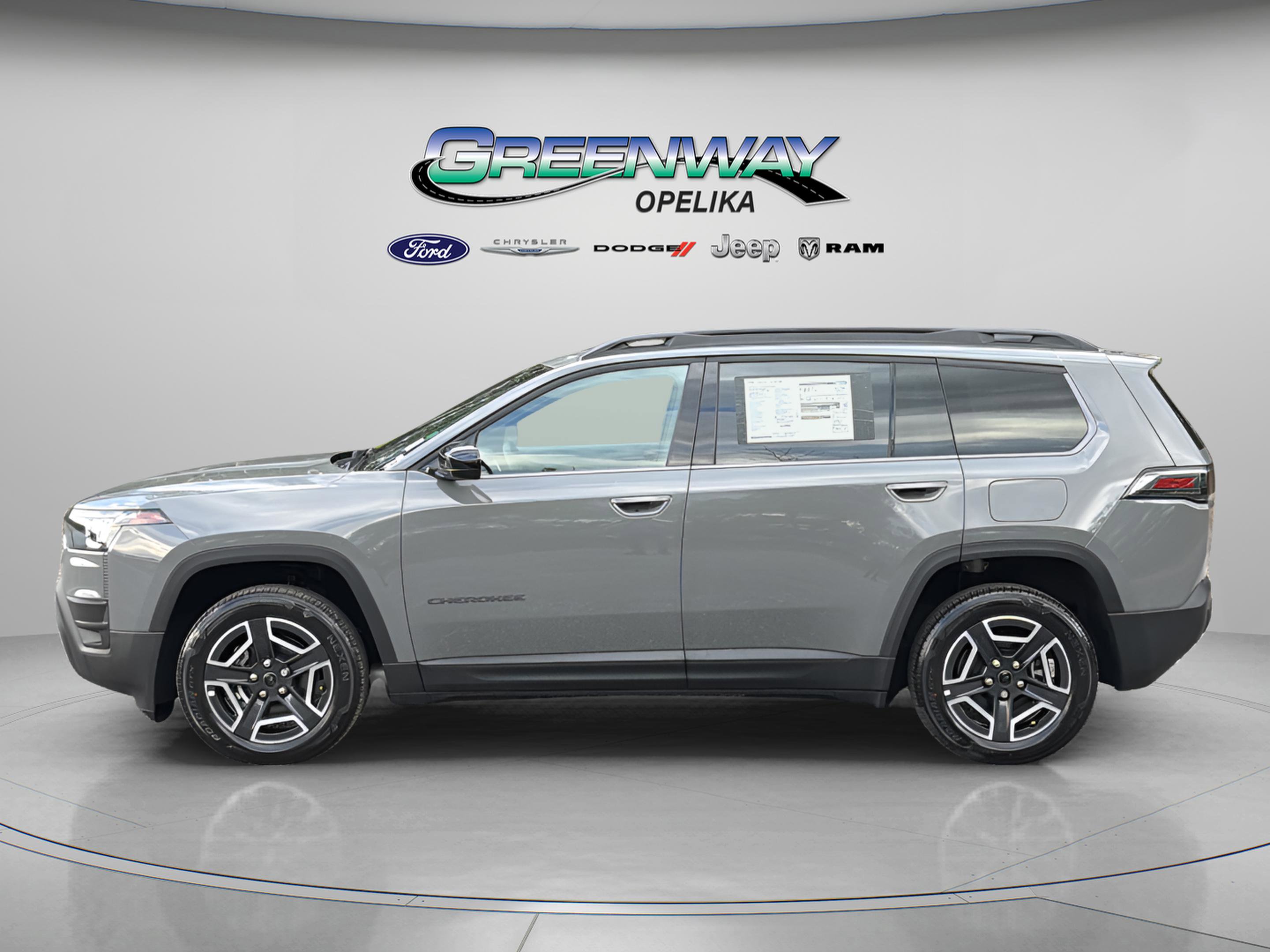 New 2026 Jeep Cherokee Laredo image 4