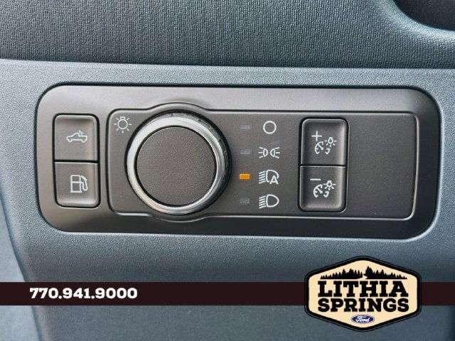 New 2026 Ford Maverick XLT w/ XLT Luxury Package FWD image 32