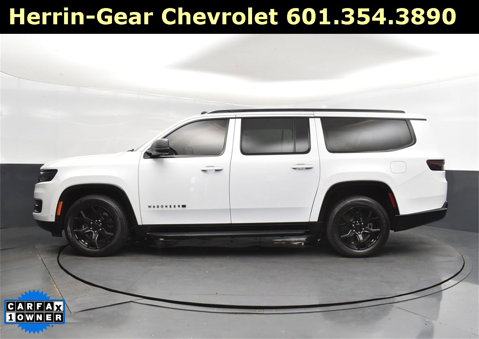 Used 2024 Jeep Wagoneer L Series II image 4