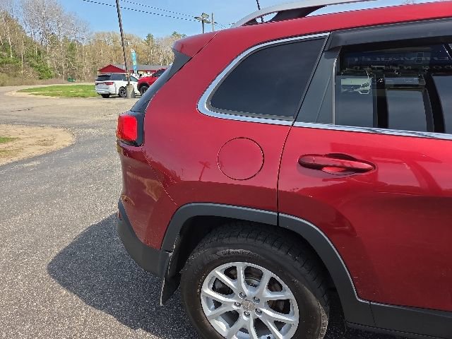 Used 2016 Jeep Cherokee Latitude w/ Cold Weather Group AWD/4WD image 27