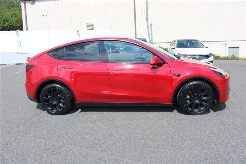 Used 2022 Tesla Model Y Long Range AWD/4WD image 7