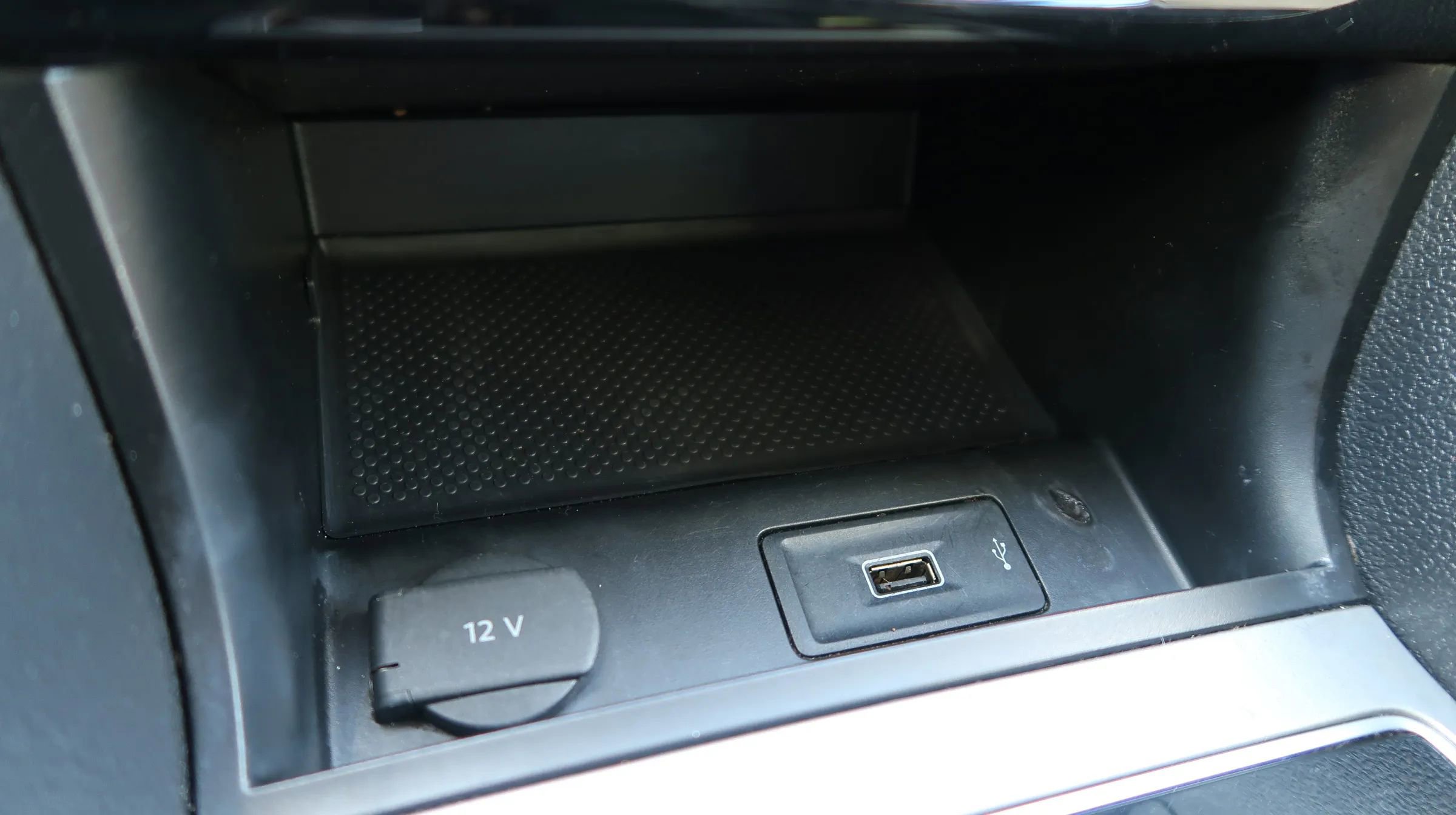 Used 2020 Volkswagen Passat 2.0T SEL image 30