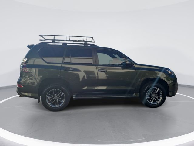 Used 2023 Lexus GX 460 w/ Black Line Special Edition AWD/4WD image 2