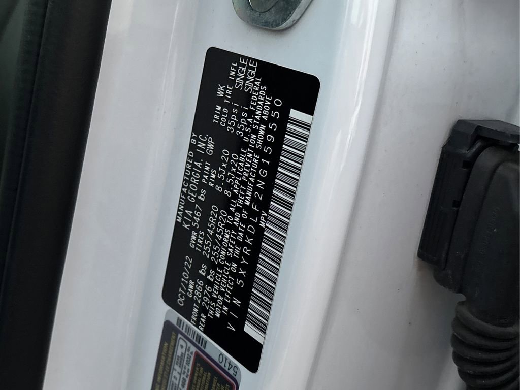 Certified 2022 Kia Sorento SX image 17