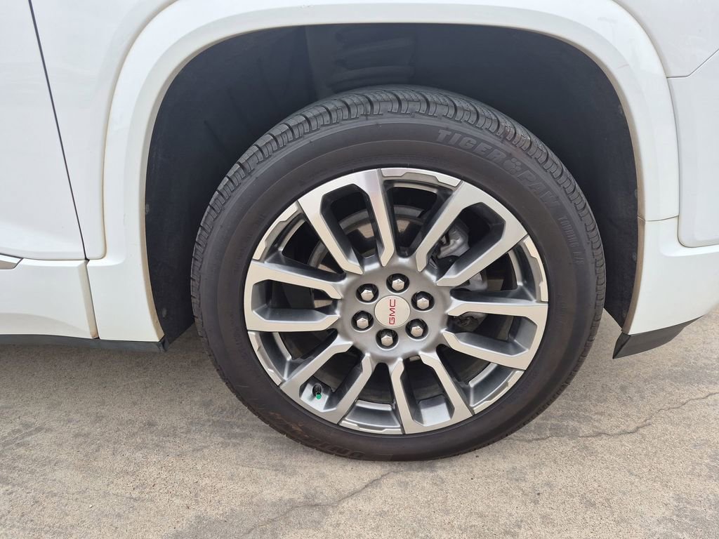 Certified 2023 GMC Acadia Denali FWD image 10