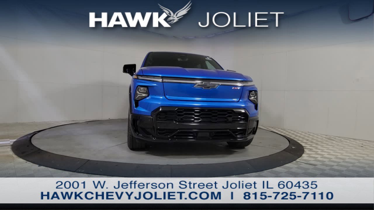 New 2025 Chevrolet Silverado EV RST image 3