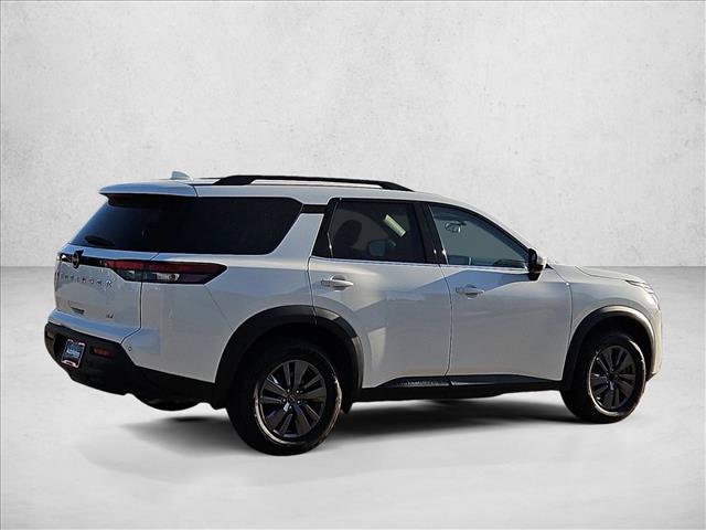 Used 2024 Nissan Pathfinder SV FWD image 5