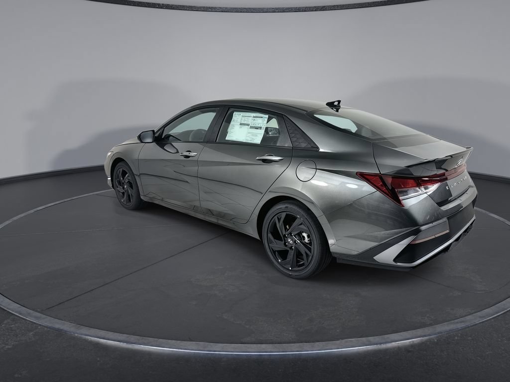 New 2026 Hyundai Elantra SEL Sport FWD image 6