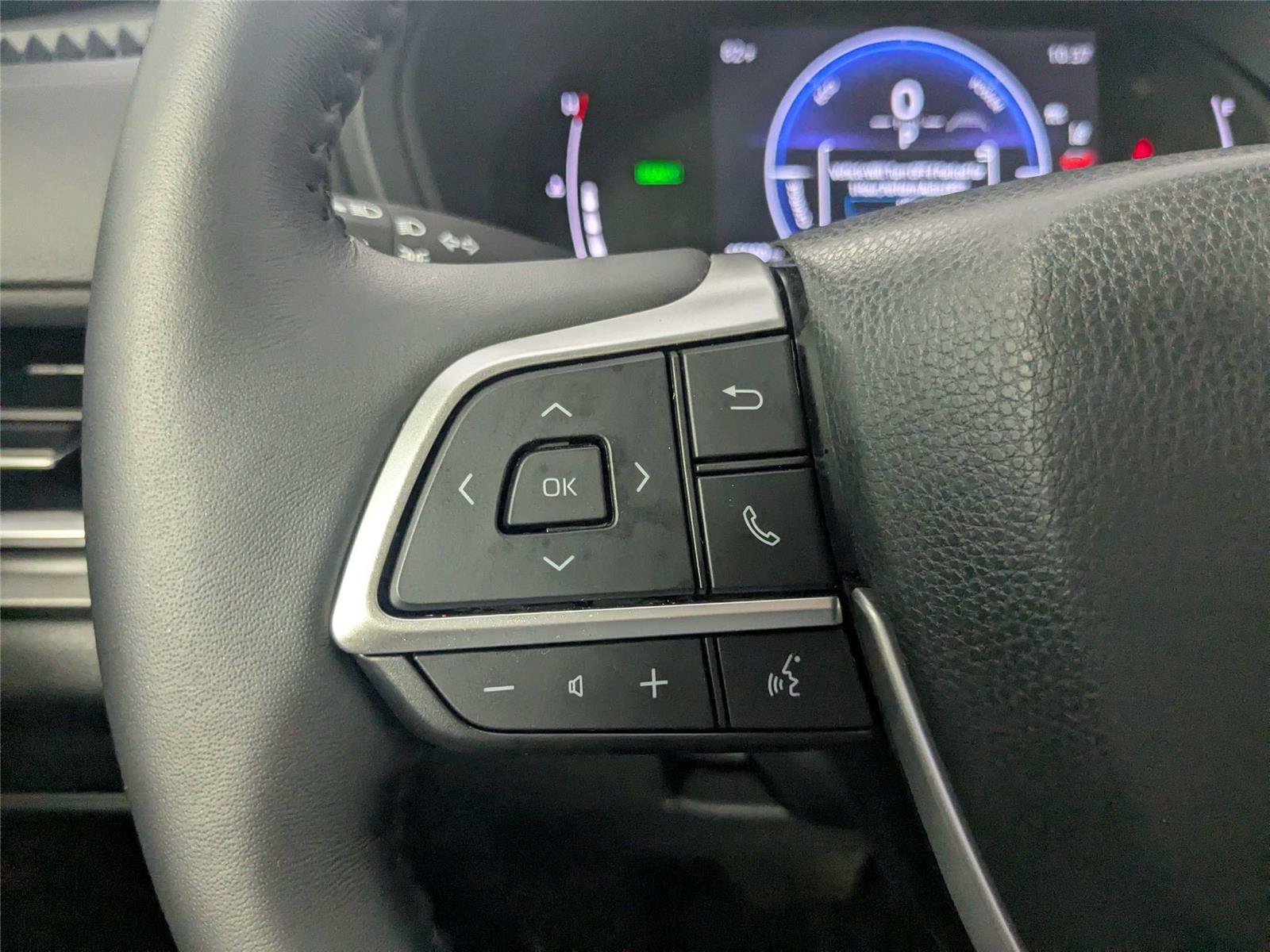 Certified 2025 Toyota Grand Highlander AWD Hybrid image 18