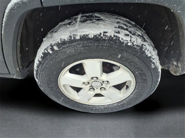 Used 2012 Jeep Grand Cherokee Laredo w/ Laredo E Group image 7