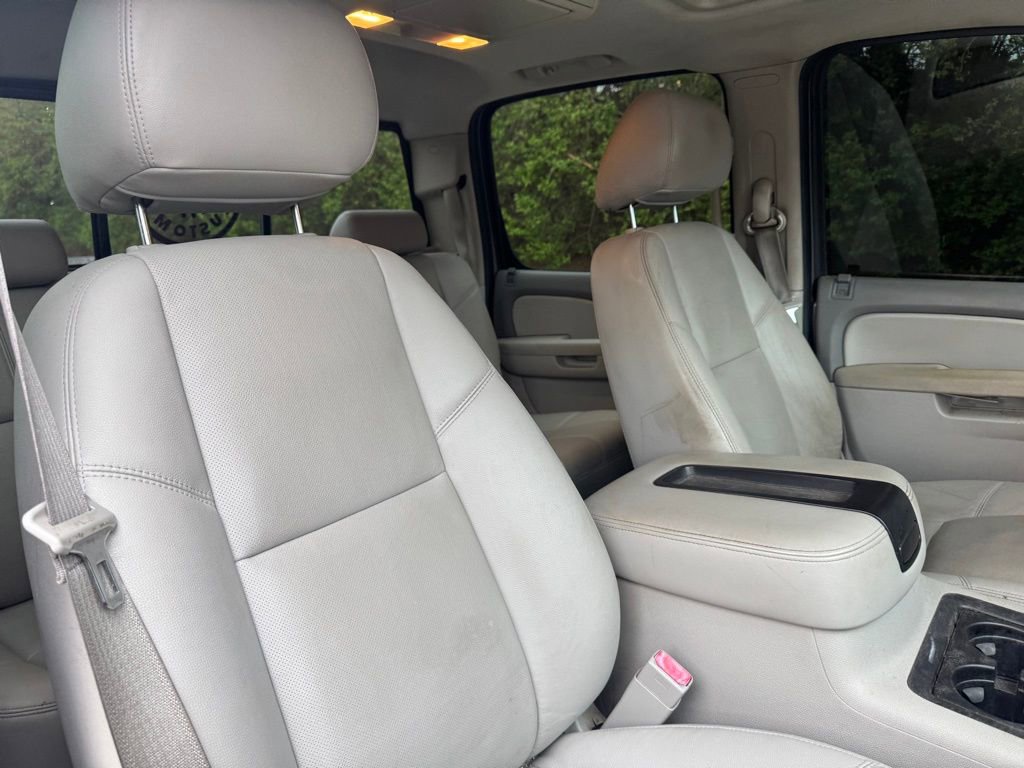 Used 2013 Chevrolet Silverado 3500 LTZ w/ LTZ Plus Package image 11