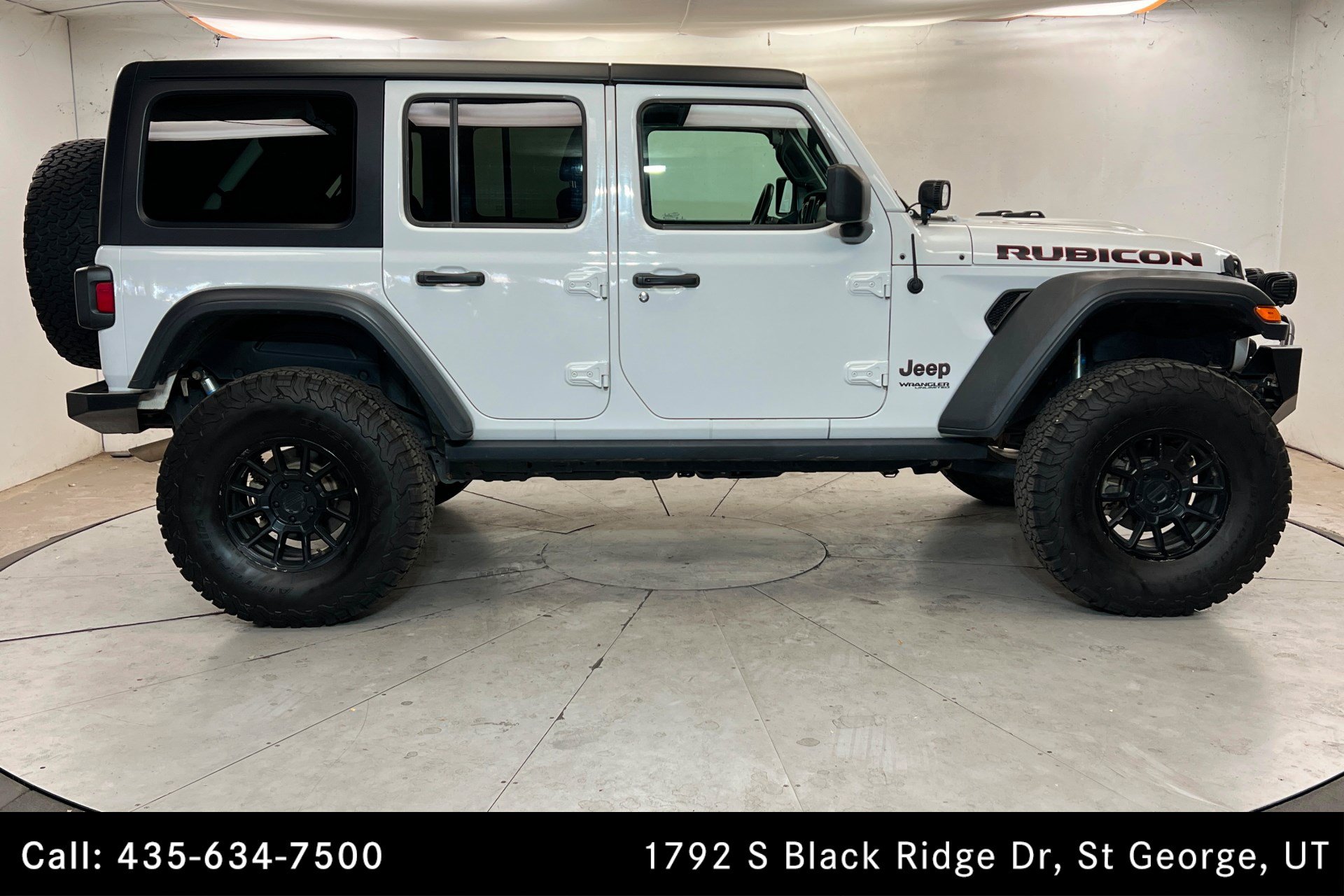 Used 2019 Jeep Wrangler Unlimited Rubicon w/ Cold Weather Group AWD/4WD image 6