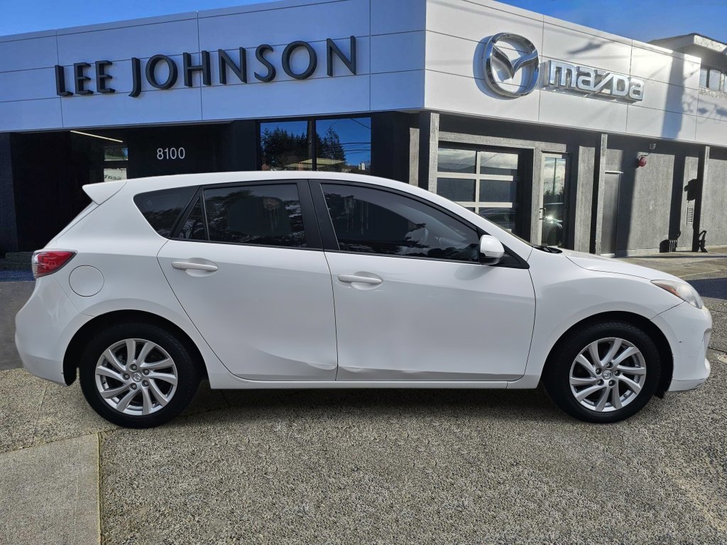 Used 2012 MAZDA MAZDA3 i Grand Touring w/ Tech Pkg FWD image 6