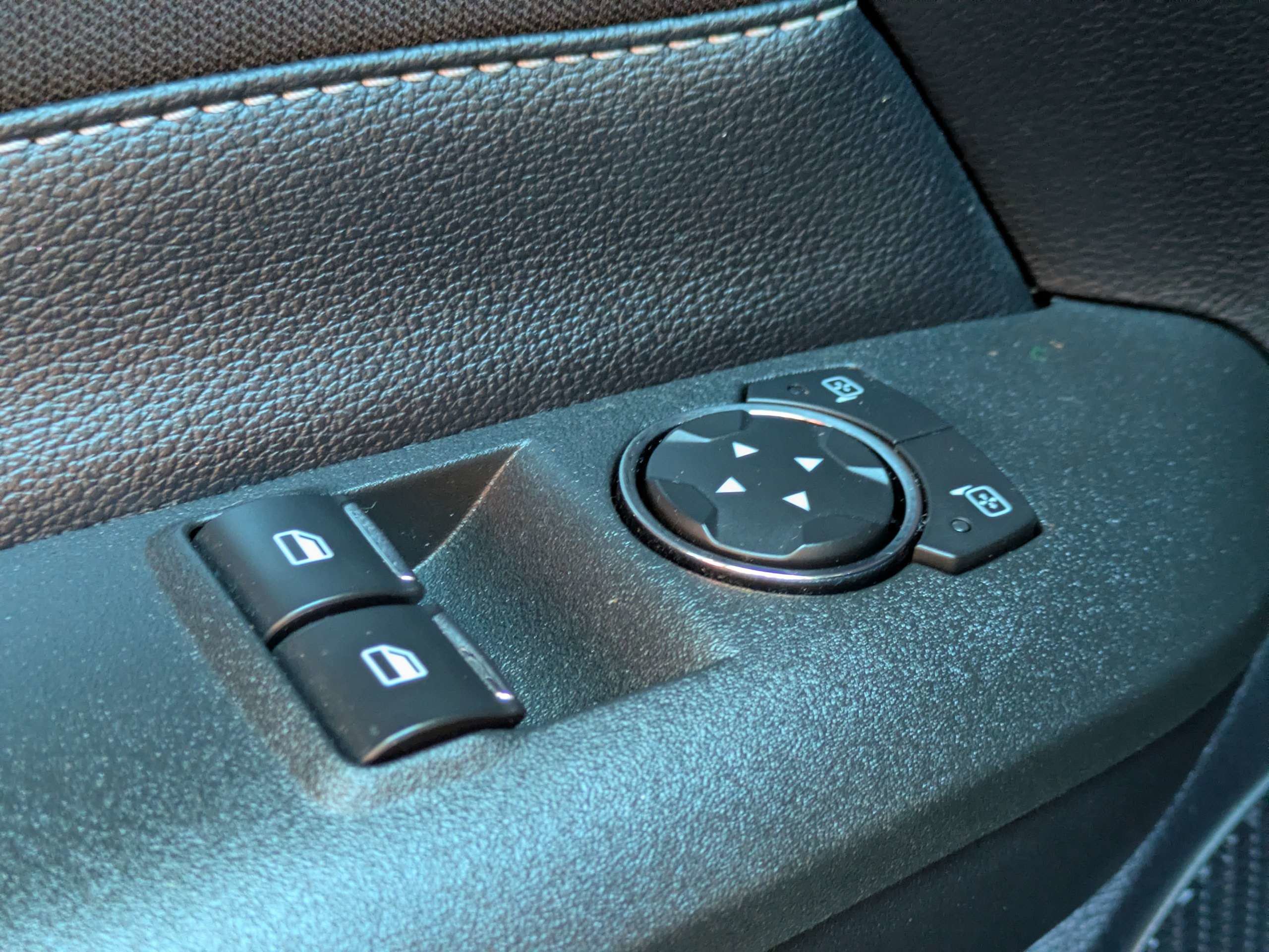 Used 2019 Ford Mustang EcoBoost image 21