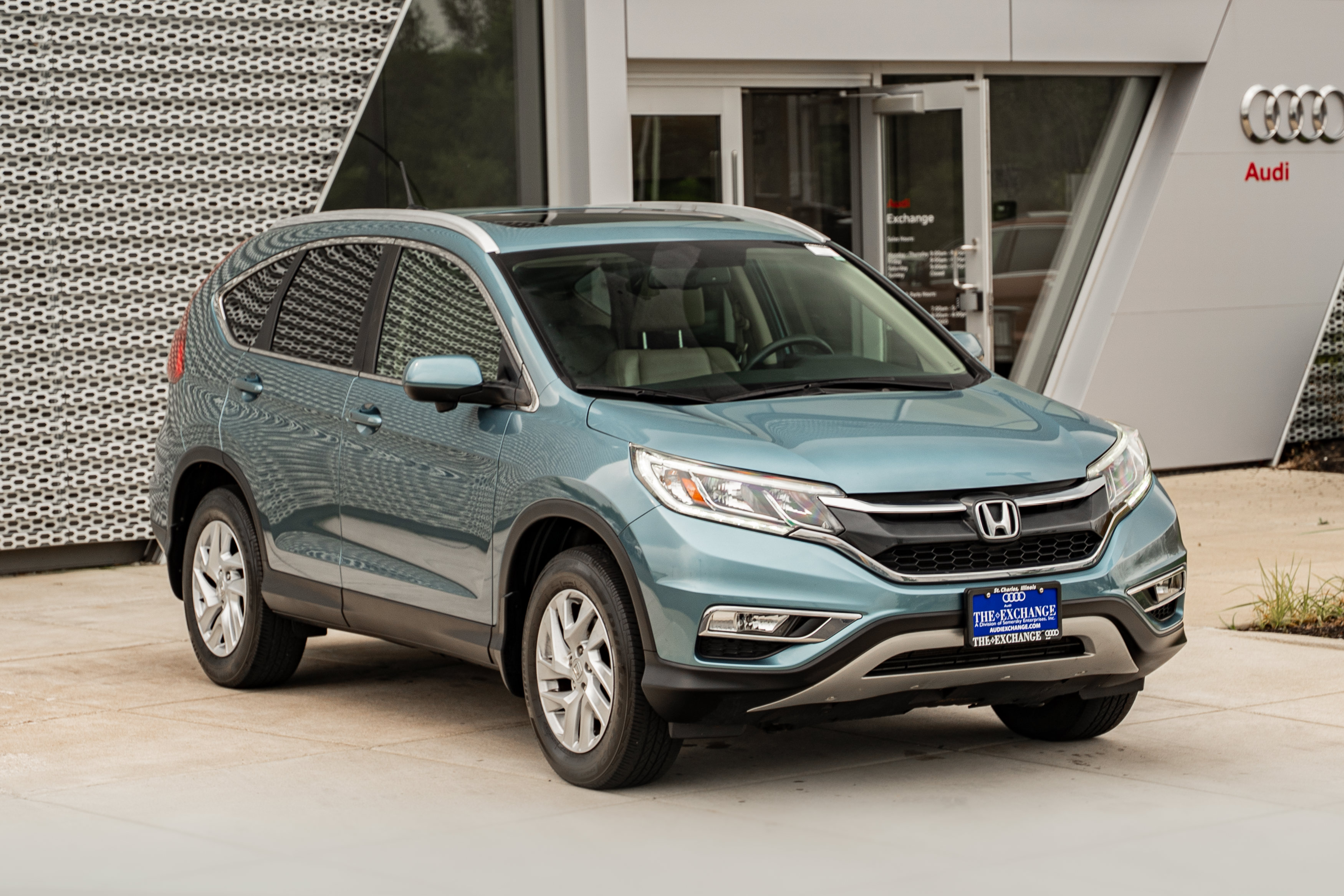Used 2016 Honda CR-V EX-L image 2