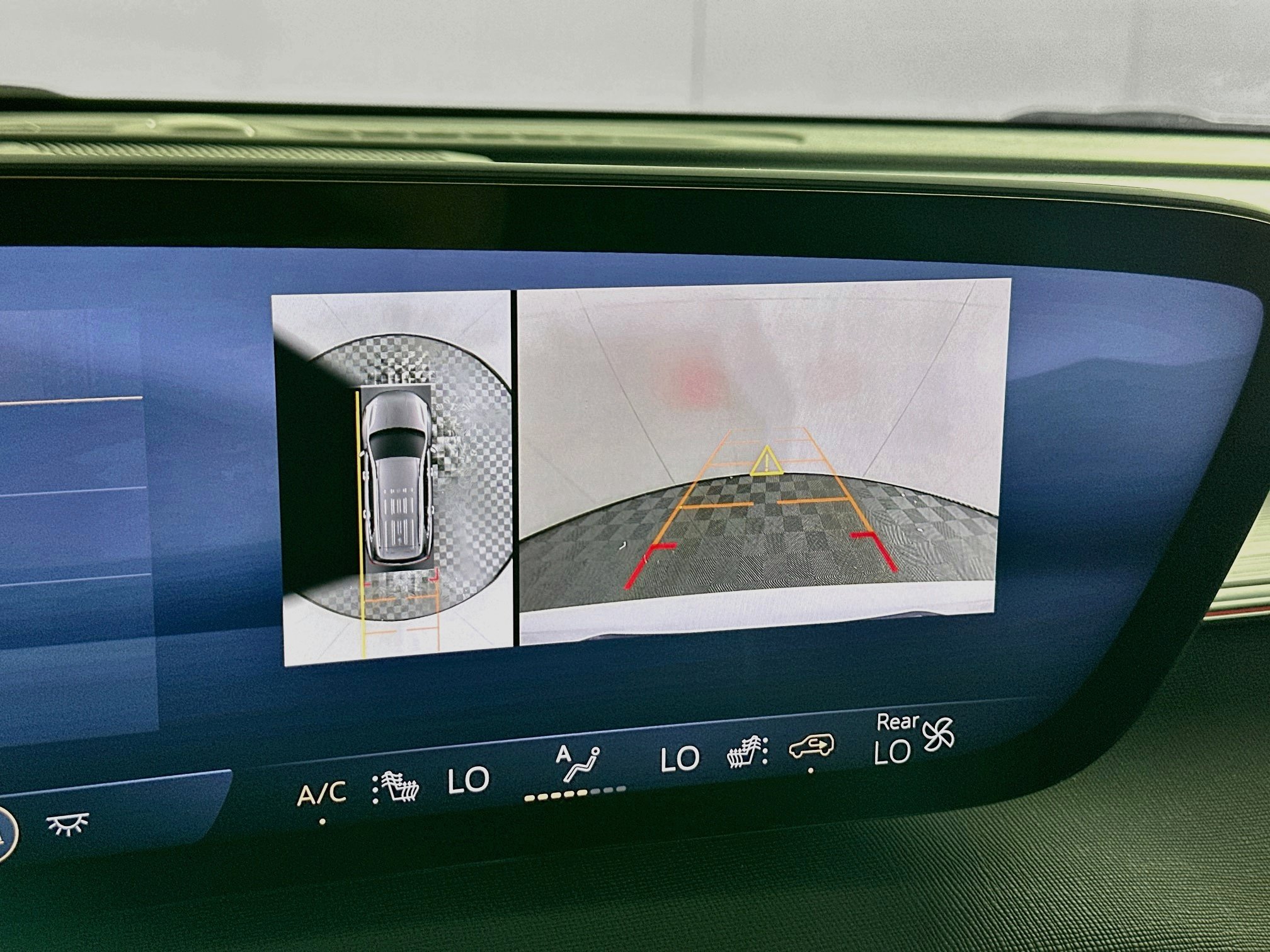 Used 2025 Buick Enclave Preferred FWD image 22