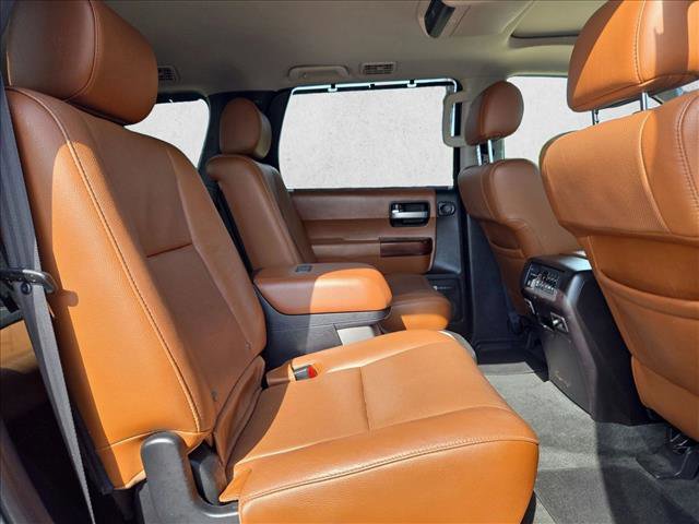 Used 2017 Toyota Sequoia Platinum image 11